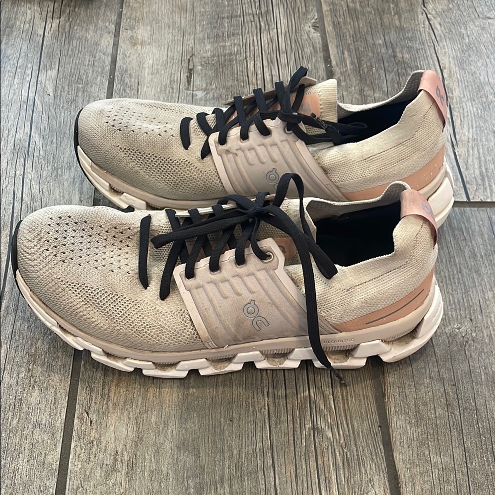 On Running Running Shoes